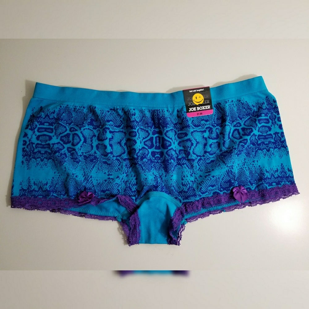 Junior Sz. 8, Boyshorts